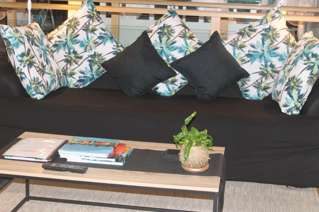 Seaviews Oak Beach ภายนอก รูปภาพ